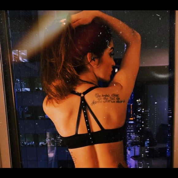 Meet your Posher, Jessica - Picture 1 of 1